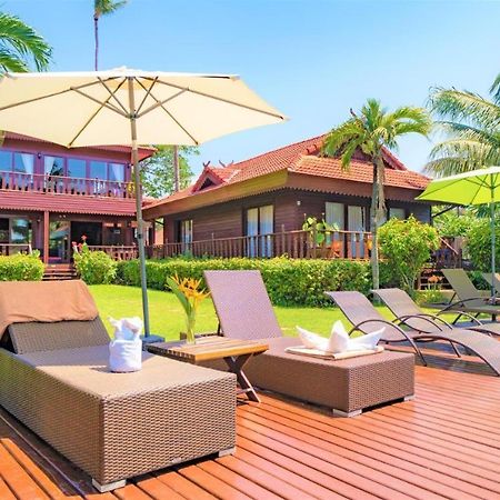 Erawan Villa Hotel Bang Rak Beach  Exterior foto